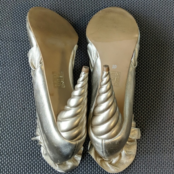 NFSDSC 0523 Jeffrey Campbell Ruffled Heels Size 10 - Picture 7 of 8